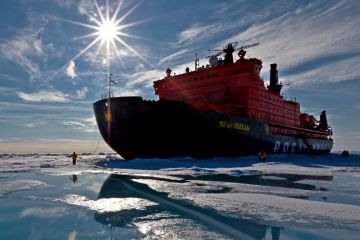 США задумали «догнать и перегнать» Россию в Арктике