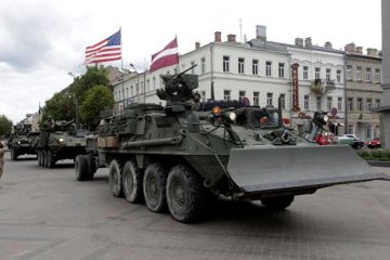 НАТО приближается к России