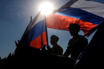 Россия создает новый международный порядок, снижая влияние США