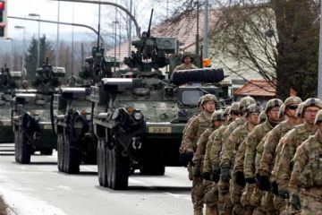 Обама спешно перебрасывает танки к границам России