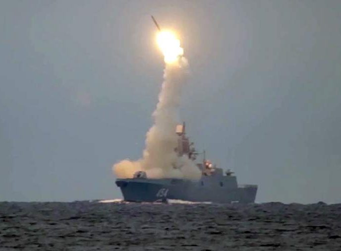 "Умные ракеты" ударили по Харькову. Россия готовит плацдарм для полномасштабного наступления