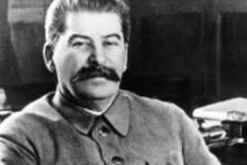 Остановить подлое глумление над памятью Сталина