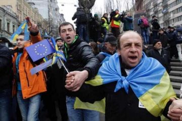 Евромайдан - беспорядки в Киеве. Небольшая фотоподборка