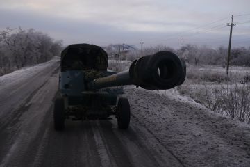 Дорога на Дебальцево - кладбище военной техники
