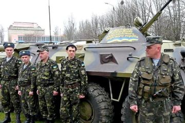 Киев собрался воевать «на два фронта»