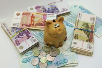 Половина россиян призналась в неумении накапливать сбережения