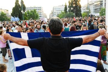 Не будет мира под оливами Греции
