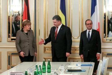 Меркель и Олланд взялись за Порошенко
