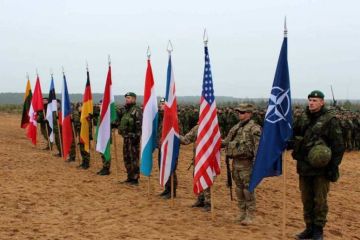 «Миролюбивые» военные учения НАТО: Запад готовит десантников для Украины?