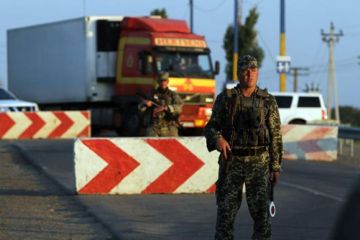 К маю Крым закроет украинскую границу