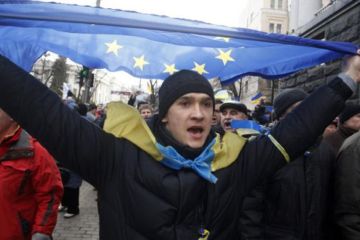 Киев вооружают безвизовым режимом