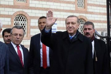 Турецкий ятаган в руках Запада