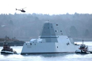 Флот США получил «невидимый» супер-эсминец
