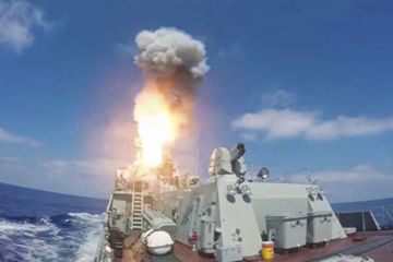 Российские корабли ударили "Калибрами" по объектам террористов в Сирии