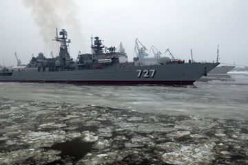 Испания разрешает российским военным кораблям, оказывающим поддержку режиму Асада, пополнить запасы в порту Сеута