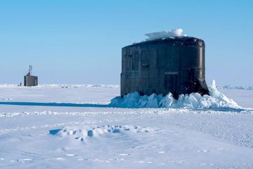 Авиация РФ выследила подлодки НАТО в Арктике