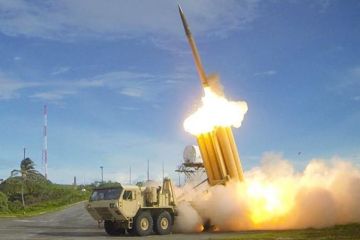 ЗРК THAAD идет на перехват ЗРС С-400