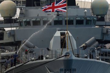 У Британии нет денег на новые фрегаты, а старые – на грани списания