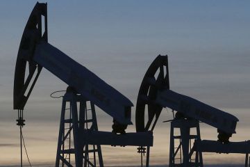 В Китае заявили, что США остановили поставки сырой нефти в страну