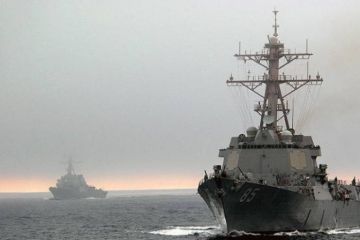 Проход американского эсминца вызвал протест Китая