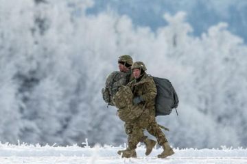 Американские рейнджеры морозят уши в снегах Финляндии