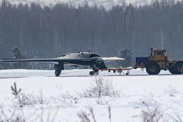 Появились первые фото ударного беспилотника С-70 "Охотник