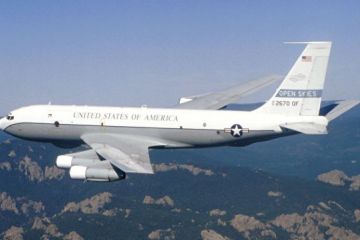 Американский военный самолет пролетел над территорией России