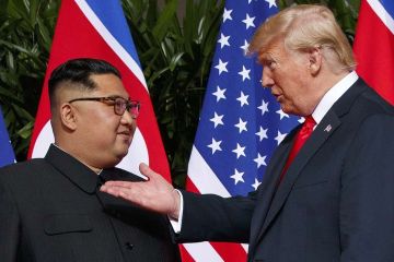 Трамп попросил Ким Чен Ына передать США ядерное оружие КНДР
