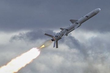 На Украине призвали создать ракеты, способные долететь до Урала