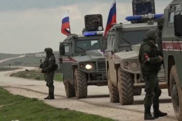 Военная полиция ВС РФ в Сирии нашла танк и склад боеприпасов
