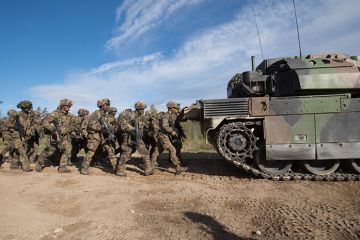 «Плацдарм вблизи российских городов»: как НАТО наращивает военную активность в Прибалтике