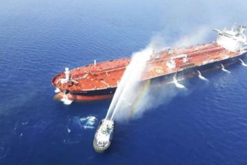 Кому и зачем выгодно топить нефтяные танкеры, сваливая вину на Иран