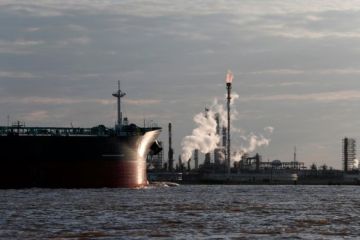 Иран предупредили подрывом сирийского нефтепровода: секретная операция США?