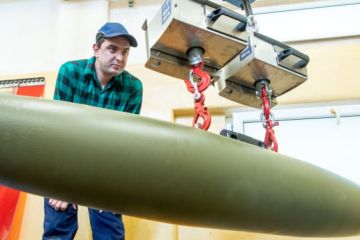 Польша начала производить авиабомбы для самолетов F-16