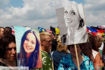 Виновные будут наказаны. Жители ДНР почтили память жертв катастрофы Boeing-777