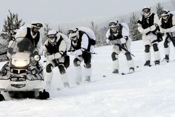 Защитить Арктику. ВМФ проведет специальные учения вдоль Севморпути