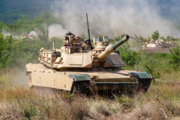 "Абрамс" и Т-72М1 устроили бои в Польше