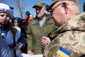 Офицеры украинского СЦКК пытаются вытеснить из патрулей ОБСЕ всех, кто «родом из СССР»