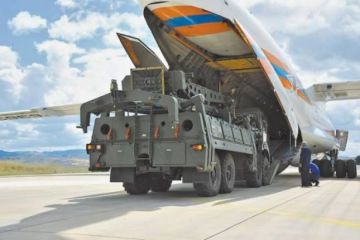 Продажа С-400 Турции приведет к утечке секретных технологий