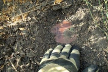 Украинские военные хаотично минируют местность вдоль границы с ЛНР