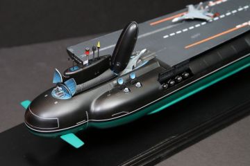 В России размышляют над созданием «подводного авианосца»