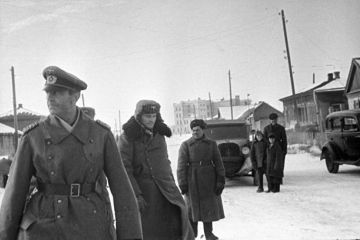 Почему Гитлер в место Паулюса похоронил пустой гроб