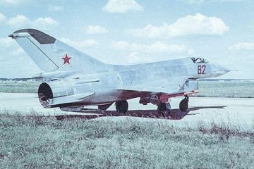 «Е-8» — советский экспериментальный многоцелевой перехватчик