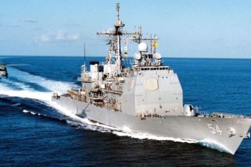 Китай применил тяжелый БПЛА против американского крейсера