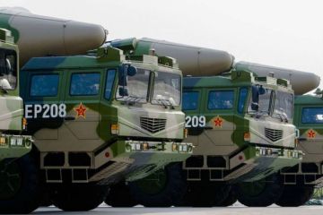 Китай пригрозил США дать ответ на размещение ракет в Азии