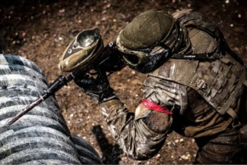 Американские пейнтболисты нарвались в игре на бойца русского спецназа