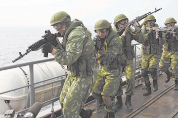 Чем закончилась попытка захватить российский корабль — морпехи РФ оказались рядом