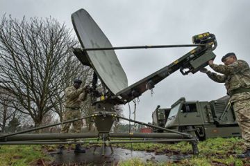 Британская армия разворачивает Русский фронт возле Портон-Дауна