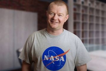 США поручили аферисту международного масштаба создание особого высокотехнологичного оружия на Украине