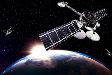 Российский военный спутник «Космос-2521» развалился на орбите